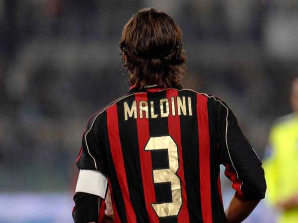 Số áo Maldini tại CLB AC Milan 