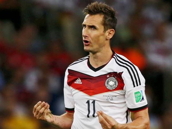 Miroslav Klose là một trong những tiền đạo vĩ đại nhất nước Đức