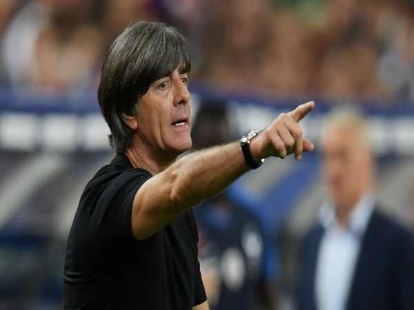 Huấn luyện viên Joachim Low