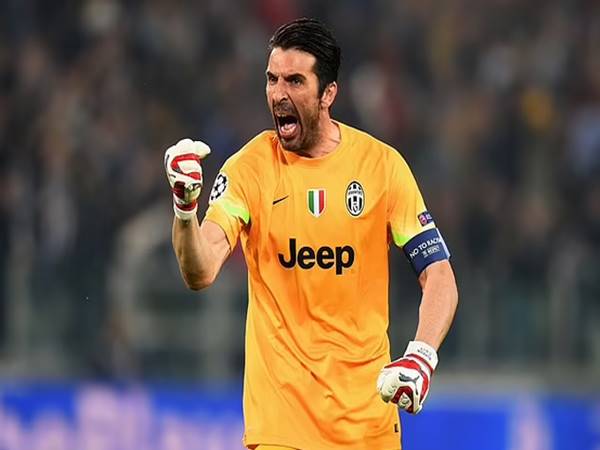 Gianluigi Buffon (Italia) – 1070 trận