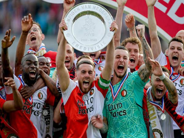 Feyenoord (Hà Lan) – Vô địch c1 năm 1970