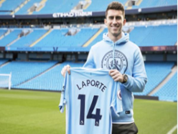 Vì sao giá trị chuyển nhượng hậu vệ Man City cao