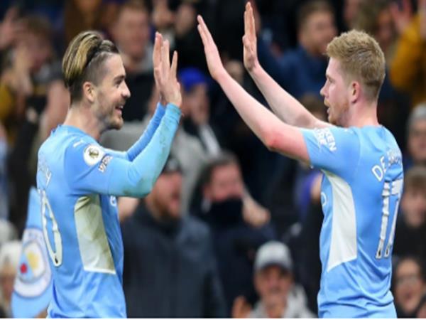 Hậu vệ Man City có giá trị chuyển nhượng cao nhất lịch sử