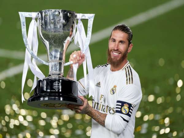 Những hậu vệ Real Madrid xuất sắc nhất mọi thời đại