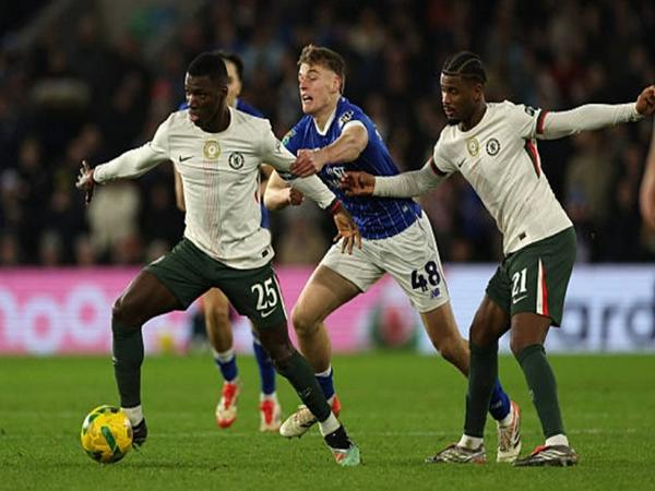 Tin Chelsea: Moises Caicedo có màn trình diễn ấn tượng