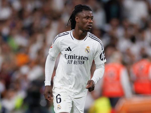 Hành trình qua các CLB của Camavinga