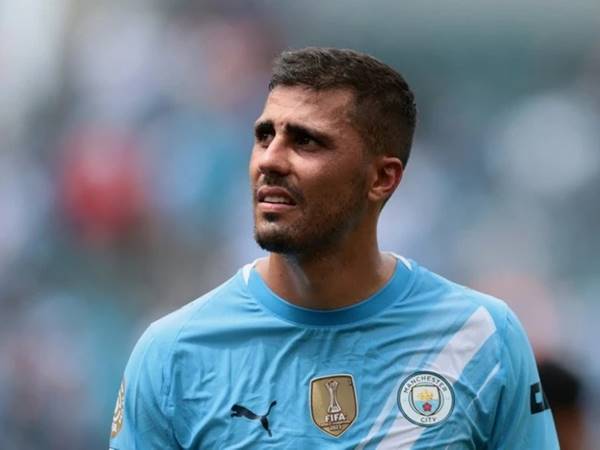 Tin Man City: Rodri khó lựa chọn giữa ở lại hay rời đi